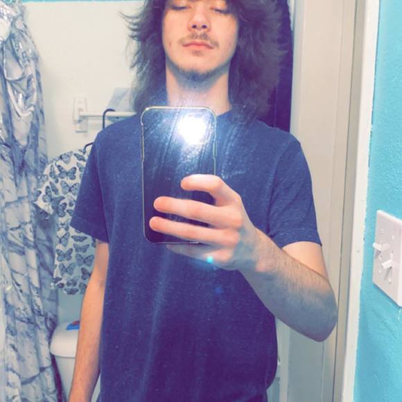 Meet your Posher, Nick - Picture 1 of 1